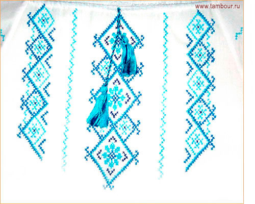 Вышиванка с сине-голубым орнаментом. Полочка - www.tambour.ru
